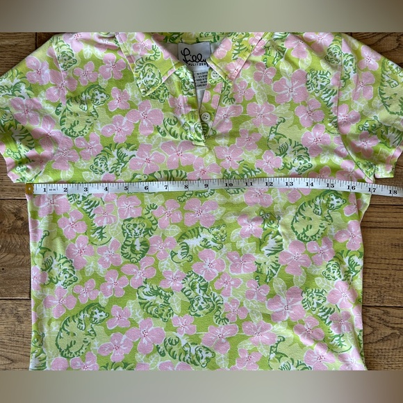 Lilly Pulitzer Vintage Tiger and Pink Flower Print Polo Shirt size L - Picture 8 of 10